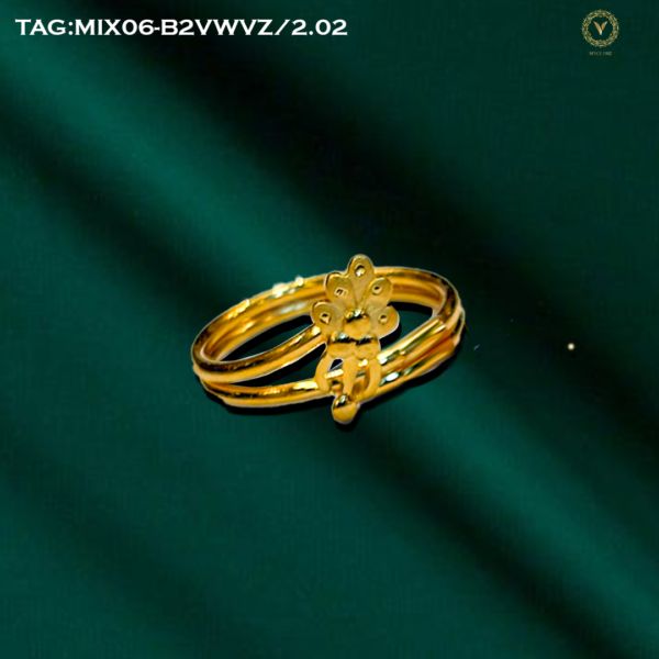 Golden Feather Charm Ring - 2.02g